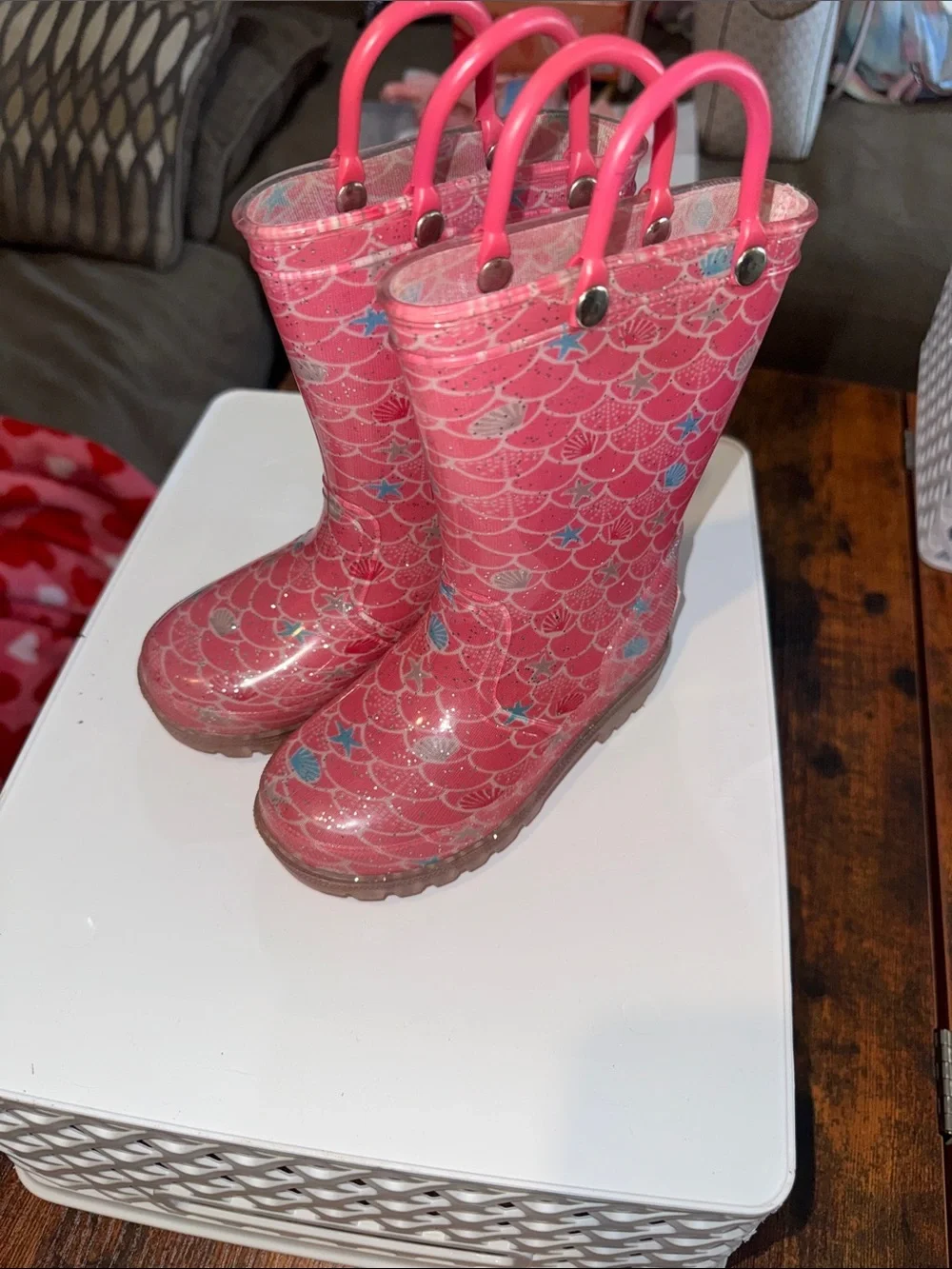 Kids Pink Glitter Rain Boots with Star Pattern